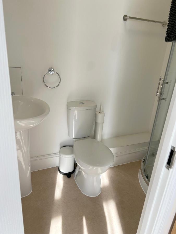 1 Ashford Road Guesthouse Redhill  Ngoại thất bức ảnh