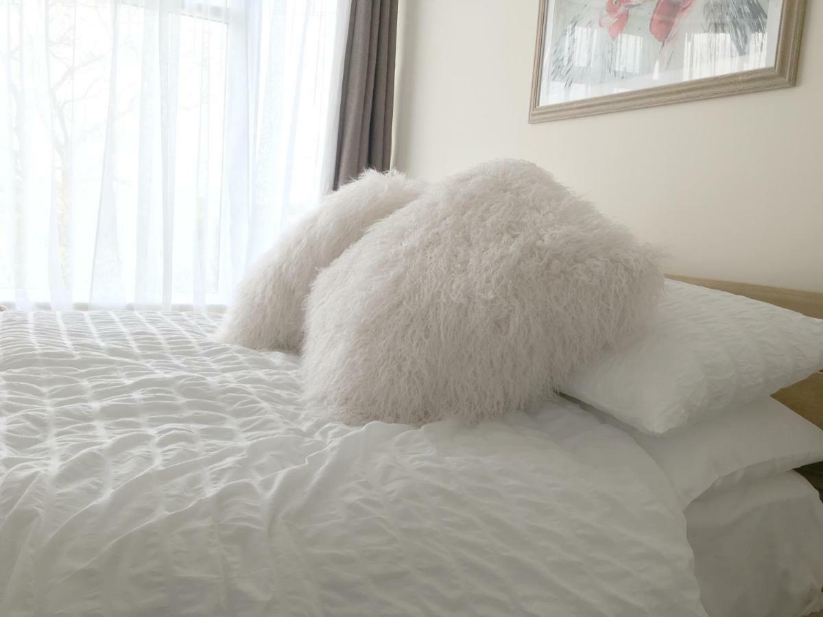 1 Ashford Road Guesthouse Redhill  Ngoại thất bức ảnh