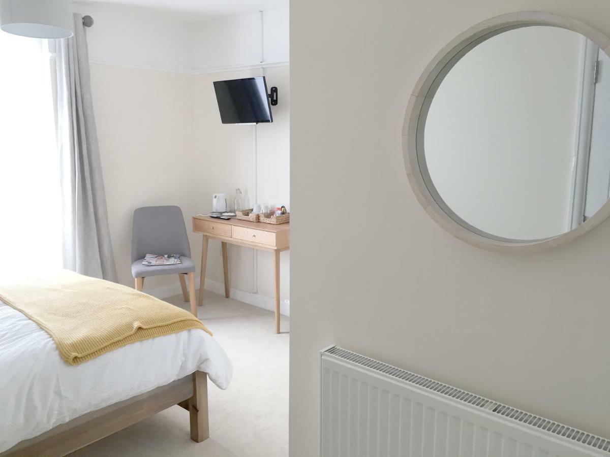 1 Ashford Road Guesthouse Redhill  Ngoại thất bức ảnh